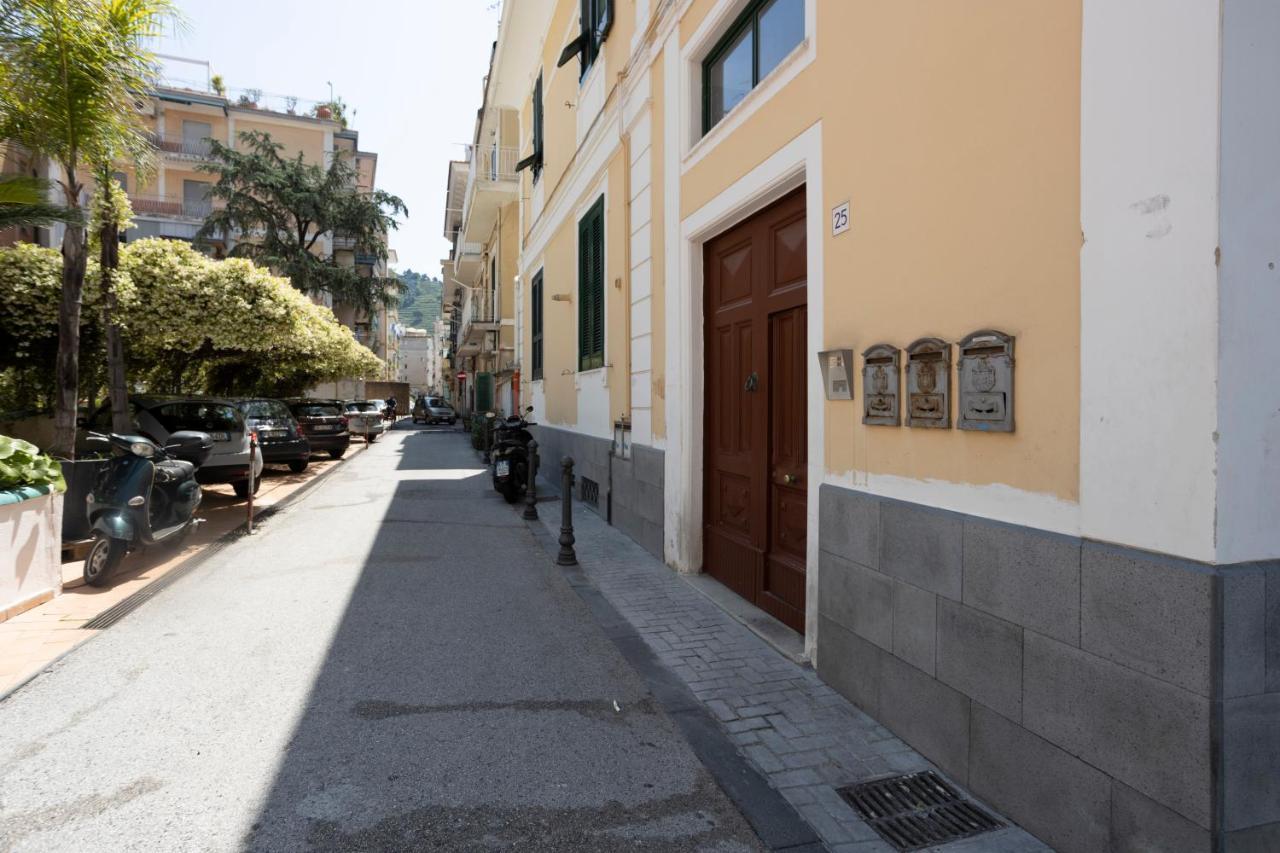 Numero 5 al mare Apartment Maiori Exterior foto