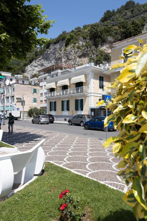 Numero 5 al mare Apartment Maiori Exterior foto